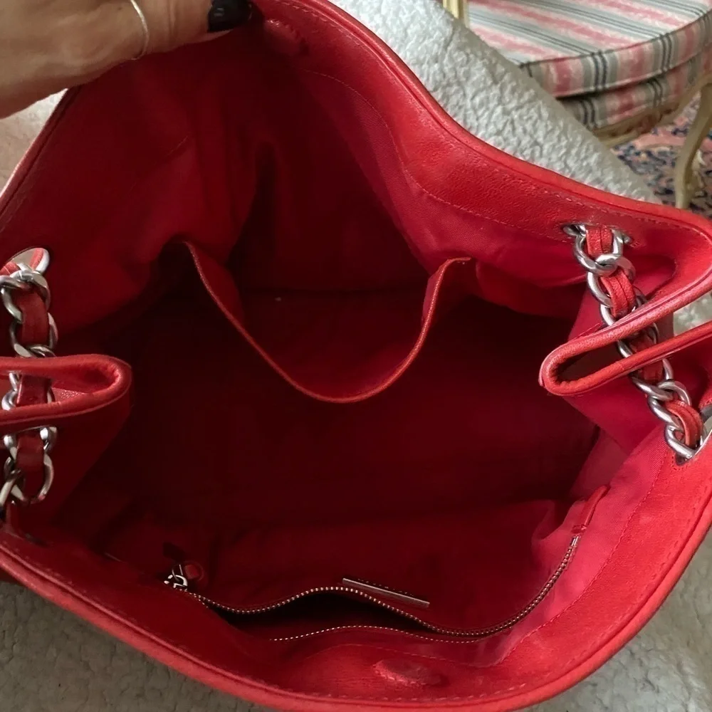 Tory Burch Fleming Distressed Leather Tote Cherry Apple